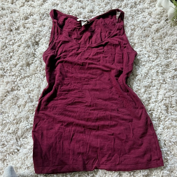 H&M Tops - Vibrant Red Tank Top with Sleek Design and Comfort